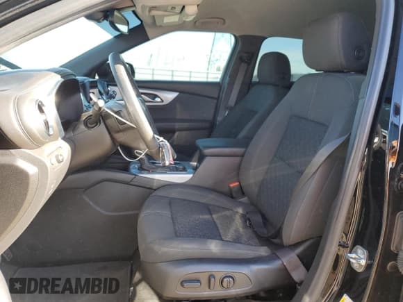 ✅ 2022 Chevrolet Blazer LT • VIN: 3GNKBCR45NS135797 • Lot: 72015815. Wystawiony na Copart z przebiegiem 135 318 mil. Bezpłatny archiwum sprzedaży aukcyjnych z USA i szczegółowy raport historii pojazdu na DreamBid. Zdjęcie 7.