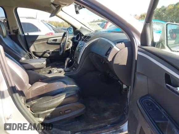 ✅ 2012 Chevrolet Traverse 2LT • VIN: 1GNKVJED2CJ323659 • Lot: 43464440. Listed on IAAI with 180,624 mi. Free auction sales archive from the USA and detailed vehicle history report at DreamBid. Image 5.