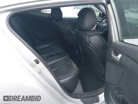 ✅ 2014 Hyundai Veloster Turbo • VIN: KMHTC6AE5EU198135 • Lot: 42236953. Wystawiony na IAAI z przebiegiem 163 139 mil. Bezpłatny archiwum sprzedaży aukcyjnych z USA i szczegółowy raport historii pojazdu na DreamBid. Zdjęcie 8.