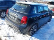 ✅ 2024 MINI Hardtop 4 Door Cooper S • VIN: WMW53DK02R2U77559 • Lot: 41316784. Wystawiony na IAAI z przebiegiem 21 557 mil. Bezpłatny archiwum sprzedaży aukcyjnych z USA i szczegółowy raport historii pojazdu na DreamBid. Zdjęcie 4.