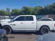 2017 Ram 1500 Night z VIN 1C6RR7MT0HS561087, wystawiony jako IAAI lot #43188191 z przebiegiem 138 239 mil mil oraz . Historia ofert i sprzedaży dostępna na DreamBid. Obrazek 15.