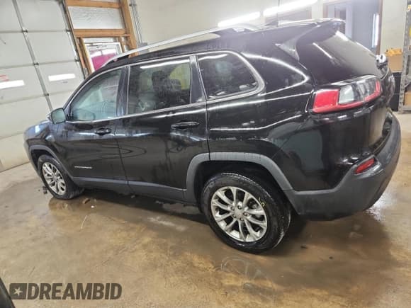 ✅ 2019 Jeep Cherokee Latitude Plus • VIN: 1C4PJLLB2KD300791 • Lot: 85581585. Listed on Copart with 101,204 mi. Free auction sales archive from the USA and detailed vehicle history report at DreamBid. Image 2.