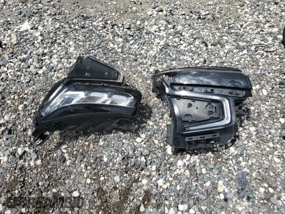 ✅ 2021 Chevrolet Suburban LT • VIN: 1GNSCCKD7MR391397 • Лот: 63410805. Опубликован ранее на Copart с пробегом 139 622 миль. Бесплатный доступ к архиву аукционных продаж из США и подробный отчёт об истории автомобиля на DreamBid. Изображение 13.