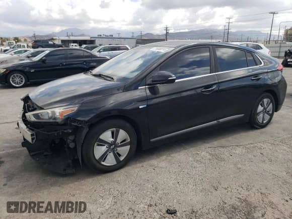 2018 Hyundai Ioniq SEL с VIN KMHC75LC2JU066163, выставлен на аукционе Copart как лот 71600014 с пробегом 144 136 миль миль и Списание • Salvage title. История ставок и продаж доступна на DreamBid. Изображение 1.