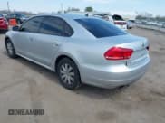 ✅ 2013 Volkswagen Passat Wolfsburg Edition • VIN: 1VWAH7A37DC132561 • Лот: 41913353. Опубликован ранее на IAAI с пробегом 125 709 миль. Бесплатный доступ к архиву аукционных продаж из США и подробный отчёт об истории автомобиля на DreamBid. Изображение 3.