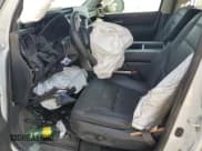 ✅ 2023 Toyota Tundra SR5 • VIN: 5TFLA5EC1PX011276 • Lot: 59616025. Wystawiony na Copart z przebiegiem Nie podano. Bezpłatny archiwum sprzedaży aukcyjnych z USA i szczegółowy raport historii pojazdu na DreamBid. Zdjęcie 7.