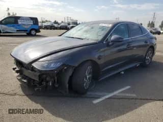 ✅ 2020 Hyundai Sonata Blue • VIN: KMHL24JJ1LA015266 • Лот: 81714165. Опубликован ранее на Copart с пробегом 118 939 миль. Бесплатный доступ к архиву аукционных продаж из США и подробный отчёт об истории автомобиля на DreamBid. Изображение 1.