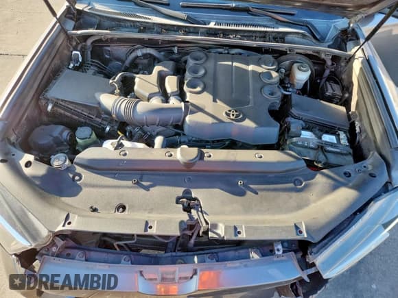 ✅ 2021 Toyota 4Runner SR5 • VIN: JTEEU5JR1M5237573 • Lot: 82318735. Listed on Copart with 87,028 mi. Free auction sales archive from the USA and detailed vehicle history report at DreamBid. Image 11.