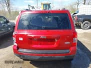 ✅ 2014 Jeep Patriot Latitude • VIN: 1C4NJPFA9ED848955 • Lot: 41988330. Wystawiony na IAAI z przebiegiem 130 010 mil. Bezpłatny archiwum sprzedaży aukcyjnych z USA i szczegółowy raport historii pojazdu na DreamBid. Zdjęcie 17.