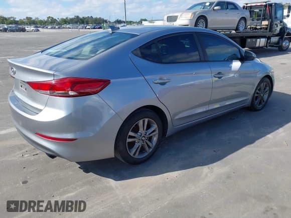 ✅ 2017 Hyundai Elantra Value Edition • VIN: 5NPD84LF0HH128089 • Lot: 43891676. Listed on IAAI with 217,671 mi. Free auction sales archive from the USA and detailed vehicle history report at DreamBid. Image 4.