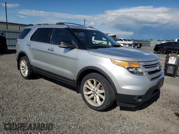 ✅ 2011 Ford Explorer XLT • VIN: 1FMHK8D8XBGA07622 • Lot: 58618345. Wystawiony na Copart z przebiegiem 205 388 mil. Bezpłatny archiwum sprzedaży aukcyjnych z USA i szczegółowy raport historii pojazdu na DreamBid. Zdjęcie 4.