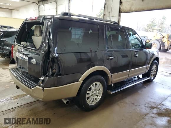 ✅ 2013 Ford Expedition XLT • VIN: 1FMJU1J58DEF35090 • Lot: 52794125. Listed on Copart with 192,132 mi. Free auction sales archive from the USA and detailed vehicle history report at DreamBid. Image 3.