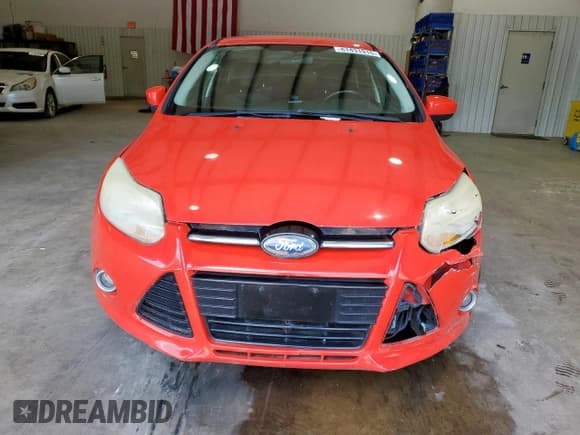 ✅ 2012 Ford Focus SE • VIN: 1FAHP3F20CL205917 • Lot: 61431915. Wystawiony na Copart z przebiegiem 135 803 mil. Bezpłatny archiwum sprzedaży aukcyjnych z USA i szczegółowy raport historii pojazdu na DreamBid. Zdjęcie 5.