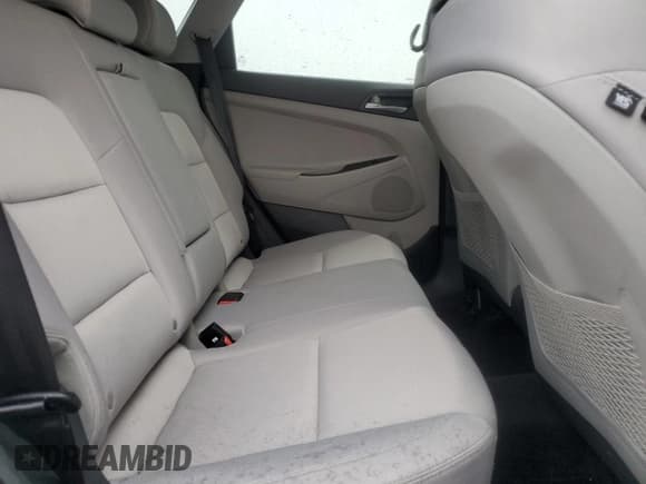 ✅ 2018 Hyundai Tucson SEL • VIN: KM8J33A47JU799635 • Лот: 58445155. Опубликован ранее на Copart с пробегом 60 445 миль. Бесплатный доступ к архиву аукционных продаж из США и подробный отчёт об истории автомобиля на DreamBid. Изображение 10.