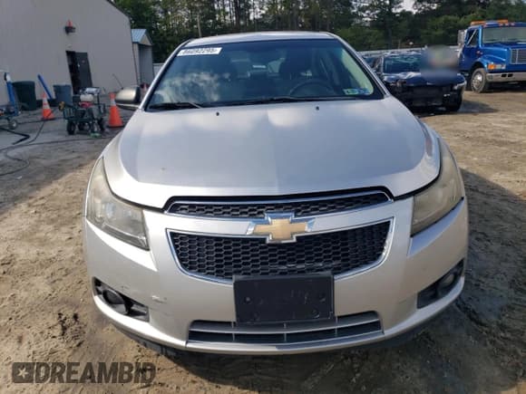 ✅ 2011 Chevrolet Cruze LS • VIN: 1G1PC5SH6B7240534 • Lot: 86092295. Wystawiony na Copart z przebiegiem 118 708 mil. Bezpłatny archiwum sprzedaży aukcyjnych z USA i szczegółowy raport historii pojazdu na DreamBid. Zdjęcie 5.