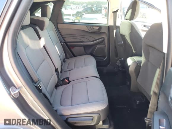 ✅ 2022 Ford Escape S • VIN: 1FMCU9F66NUA34375 • Lot: 86172924. Wystawiony na Copart z przebiegiem 58 296 mil. Bezpłatny archiwum sprzedaży aukcyjnych z USA i szczegółowy raport historii pojazdu na DreamBid. Zdjęcie 11.