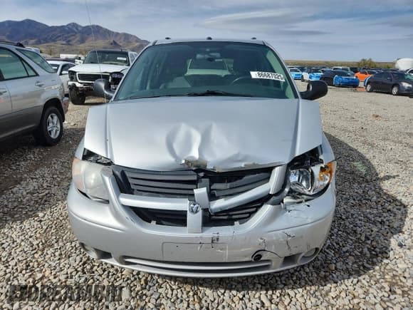 ✅ 2006 Dodge Grand Caravan SXT • VIN: 2D4GP44L56R896271 • Лот: 86687025. Опубликован ранее на Copart с пробегом 149 535 миль. Бесплатный доступ к архиву аукционных продаж из США и подробный отчёт об истории автомобиля на DreamBid. Изображение 5.