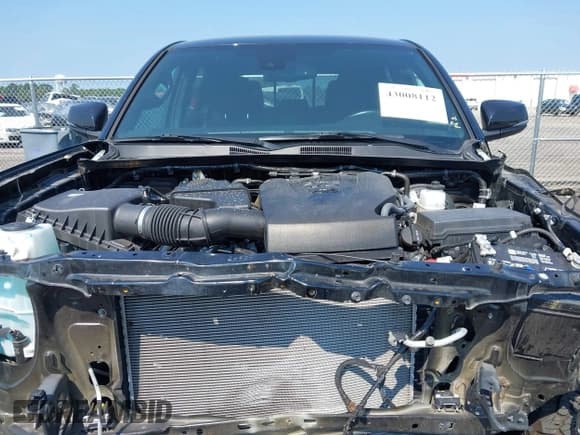 ✅ 2020 Toyota Tacoma SR5 • VIN: 5TFCZ5AN2LX235148 • Lot: 43008112. Listed on IAAI with 25,645 mi. Free auction sales archive from the USA and detailed vehicle history report at DreamBid. Image 10.