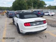 ✅ 2020 Ford Mustang EcoBoost Premium • VIN: 1FATP8UH7L5126473 • Lot: 43405791. Wystawiony na IAAI z przebiegiem 55 771 mil. Bezpłatny archiwum sprzedaży aukcyjnych z USA i szczegółowy raport historii pojazdu na DreamBid. Zdjęcie 3.