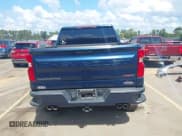✅ 2019 Chevrolet Silverado 1500 RST • VIN: 1GCUYEEDXKZ168469 • Lot: 43011980. Wystawiony na IAAI z przebiegiem 112 039 mil. Bezpłatny archiwum sprzedaży aukcyjnych z USA i szczegółowy raport historii pojazdu na DreamBid. Zdjęcie 17.