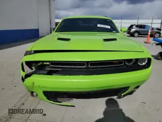 ✅ 2015 Dodge Challenger R/T Plus • VIN: 2C3CDZBT9FH764712 • Lot: 44798874. Wystawiony na Copart z przebiegiem 52 115 mil. Bezpłatny archiwum sprzedaży aukcyjnych z USA i szczegółowy raport historii pojazdu na DreamBid. Zdjęcie 5.