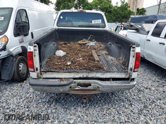 ✅ 2003 Ford F-250 XL • VIN: 1FTNX20P13EC51496 • Lot: 64813615. Listed on Copart with Not provided. Free auction sales archive from the USA and detailed vehicle history report at DreamBid. Image 6.