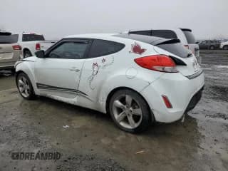 ✅ 2013 Hyundai Veloster w/Black Int • VIN: KMHTC6AD7DU115164 • Lot: 85370714. Wystawiony na Copart z przebiegiem 83 096 mil. Bezpłatny archiwum sprzedaży aukcyjnych z USA i szczegółowy raport historii pojazdu na DreamBid. Zdjęcie 2.