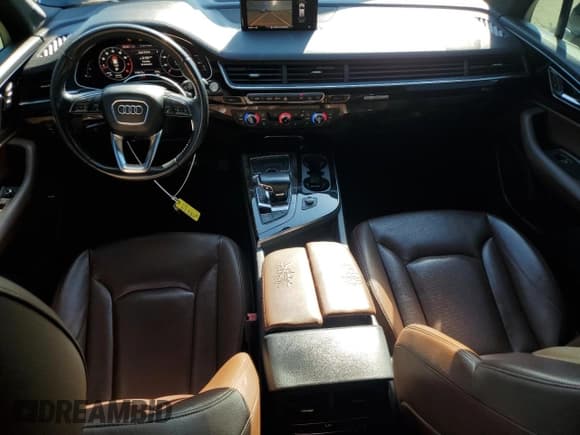 ✅ 2018 Audi Q7 Premium Plus • VIN: WA1LAAF75JD015117 • Лот: 81655905. Опубликован ранее на Copart с пробегом 192 613 миль. Бесплатный доступ к архиву аукционных продаж из США и подробный отчёт об истории автомобиля на DreamBid. Изображение 8.