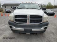 ✅ 2006 Dodge 2500 ST • VIN: 3D7KS26D16G202123 • Lot: 53137755. Wystawiony na Copart z przebiegiem 280 788 mil. Bezpłatny archiwum sprzedaży aukcyjnych z USA i szczegółowy raport historii pojazdu na DreamBid. Zdjęcie 5.
