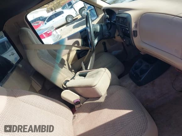 ✅ 1998 Ford Ranger XL • VIN: 1FTYR10U9WPA41258 • Лот: 43783956. Опубликован ранее на IAAI с пробегом 181 073 миль. Бесплатный доступ к архиву аукционных продаж из США и подробный отчёт об истории автомобиля на DreamBid. Изображение 5.