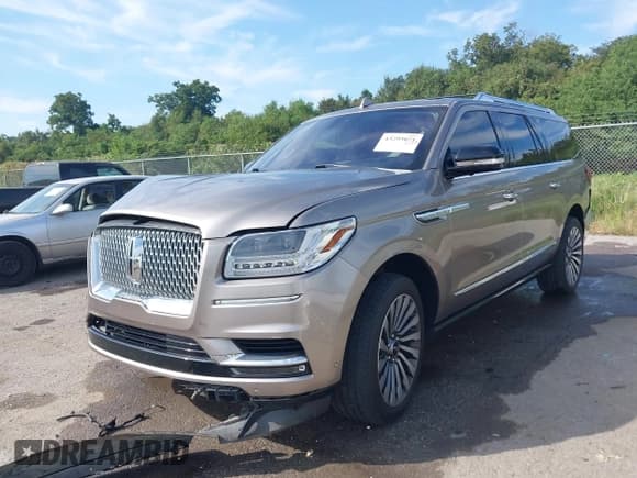✅ 2019 Lincoln Navigator Reserve • VIN: 5LMJJ3LT4KEL22261 • Лот: 43293071. Опубликован ранее на IAAI с пробегом 99 006 миль. Бесплатный доступ к архиву аукционных продаж из США и подробный отчёт об истории автомобиля на DreamBid. Изображение 2.