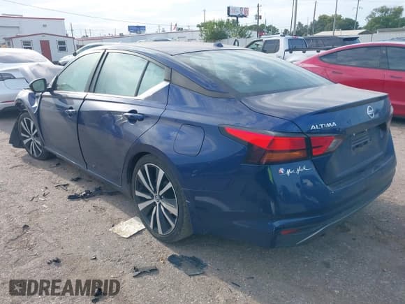 ✅ 2019 Nissan Altima SR • VIN: 1N4BL4CV1KC183236 • Лот: 43117659. Опубликован ранее на IAAI с пробегом 56 604 миль. Бесплатный доступ к архиву аукционных продаж из США и подробный отчёт об истории автомобиля на DreamBid. Изображение 3.