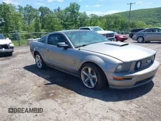 ✅ 2009 Ford Mustang GT • VIN: 1ZVHT82H295123520 • Лот: 42313485. Опубликован ранее на IAAI с пробегом 153 069 миль. Бесплатный доступ к архиву аукционных продаж из США и подробный отчёт об истории автомобиля на DreamBid. Изображение 1.