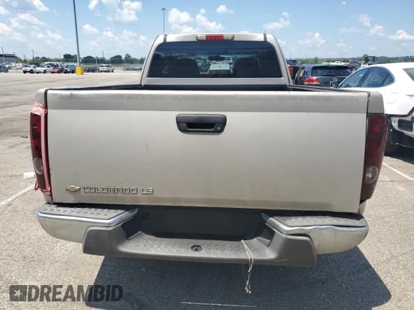 ✅ 2004 Chevrolet Colorado Z85 • VIN: 1GCCS198948122126 • Lot: 63701665. Wystawiony na Copart z przebiegiem 187 316 mil. Bezpłatny archiwum sprzedaży aukcyjnych z USA i szczegółowy raport historii pojazdu na DreamBid. Zdjęcie 6.