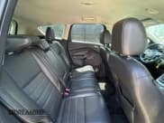 ✅ 2013 Ford Escape SEL • VIN: 1FMCU0HX5DUA87973 • Lot: 71736805. Wystawiony na Copart z przebiegiem Nie podano. Bezpłatny archiwum sprzedaży aukcyjnych z USA i szczegółowy raport historii pojazdu na DreamBid. Zdjęcie 6.