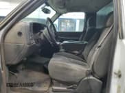 ✅ 2007 Chevrolet Silverado 2500HD Work Truck • VIN: 1GCHK24UX7E186570 • Лот: 79755624. Опубликован ранее на Copart с пробегом Не указан. Бесплатный доступ к архиву аукционных продаж из США и подробный отчёт об истории автомобиля на DreamBid. Изображение 7.