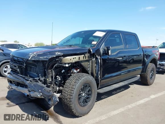 ✅ 2025 Ford F-150 Raptor • VIN: 1FTFW1RG5SFA04575 • Lot: 42495666. Listed on IAAI with 3,611 mi. Free auction sales archive from the USA and detailed vehicle history report at DreamBid. Image 6.