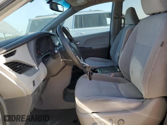 ✅ 2016 Toyota Sienna LE AAS • VIN: 5TDKK3DC3GS706864 • Lot: 51918525. Listed on Copart with 114,051 mi. Free auction sales archive from the USA and detailed vehicle history report at DreamBid. Image 7.