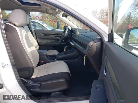 ✅ 2025 Honda CR-V EX • VIN: 5J6RS4H47SL011539 • Lot: 43546493. Wystawiony na IAAI z przebiegiem 8 458 mil. Bezpłatny archiwum sprzedaży aukcyjnych z USA i szczegółowy raport historii pojazdu na DreamBid. Zdjęcie 5.