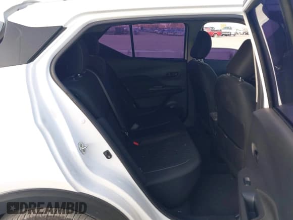 ✅ 2021 Nissan Kicks S • VIN: 3N1CP5BV9ML564935 • Lot: 43117448. Listed on IAAI with 60,972 mi. Free auction sales archive from the USA and detailed vehicle history report at DreamBid. Image 8.