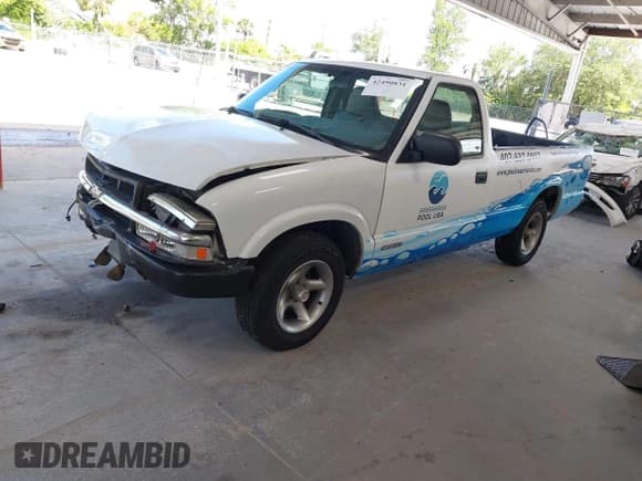 ✅ 2000 Chevrolet S-10 LS • VIN: 1GCCS14W9YK229577 • Лот: 42490831. Опубликован ранее на IAAI с пробегом 178 515 миль. Бесплатный доступ к архиву аукционных продаж из США и подробный отчёт об истории автомобиля на DreamBid. Изображение 17.