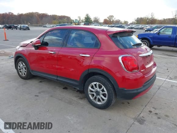 ✅ 2017 FIAT 500X Pop • VIN: ZFBCFXAB1HP595354 • Lot: 43628933. Wystawiony na IAAI z przebiegiem 143 012 mil. Bezpłatny archiwum sprzedaży aukcyjnych z USA i szczegółowy raport historii pojazdu na DreamBid. Zdjęcie 3.