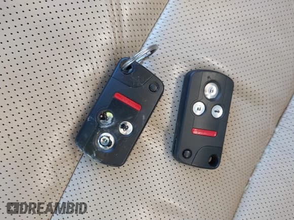 ✅ 2010 Acura RL Technology • VIN: JH4KB2F68AC002698 • Lot: 41644790. Wystawiony na IAAI z przebiegiem 87 441 mil. Bezpłatny archiwum sprzedaży aukcyjnych z USA i szczegółowy raport historii pojazdu na DreamBid. Zdjęcie 11.