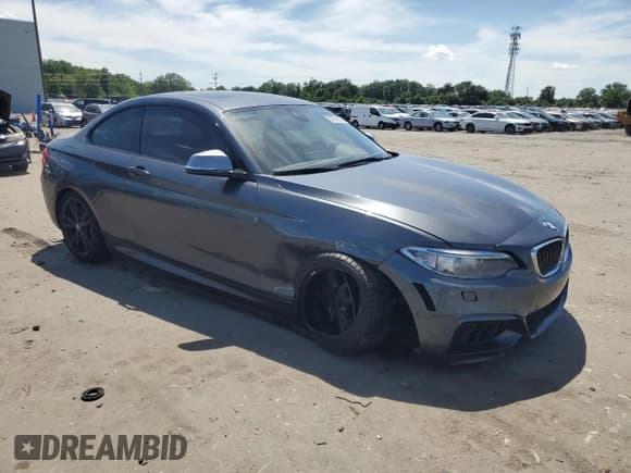 ✅ 2016 BMW 2 Series M235i xDrive • VIN: WBA1J9C53GV695971 • Lot: 57672825. Listed on Copart with 49,911 mi. Free auction sales archive from the USA and detailed vehicle history report at DreamBid. Image 4.
