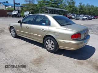 2004 Hyundai Sonata z VIN KMHWF25S94A048669, wystawiony jako IAAI lot #42109535 z przebiegiem 157 687 mil mil oraz . Historia ofert i sprzedaży dostępna na DreamBid. Obrazek 3.