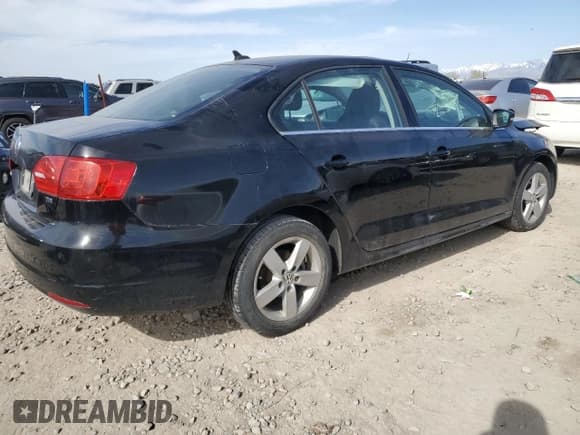 ✅ 2013 Volkswagen Jetta TDI w/Premium • VIN: 3VWLL7AJ9DM434549 • Lot: 52404455. Listed on Copart with 91,233 mi. Free auction sales archive from the USA and detailed vehicle history report at DreamBid. Image 3.