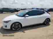2019 Hyundai Veloster Turbo Ultimate z VIN KMHTH6AB5KU006036, wystawiony jako Copart lot #68197215 z przebiegiem 91 592 mil mil oraz Szkoda całkowita • Salvage title. Historia ofert i sprzedaży dostępna na DreamBid. Obrazek 1.