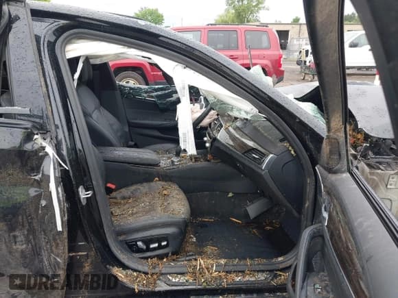 ✅ 2020 BMW 5 Series 540i xDrive • VIN: WBAJS3C09LCD76324 • Лот: 42562550. Опубликован ранее на IAAI с пробегом 21 913 миль. Бесплатный доступ к архиву аукционных продаж из США и подробный отчёт об истории автомобиля на DreamBid. Изображение 5.