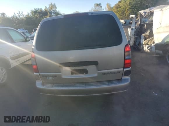 ✅ 2003 Chevrolet Venture 1SA • VIN: 1GNDX03E23D302043 • Лот: 74490134. Опубликован ранее на Copart с пробегом 145 181 миль. Бесплатный доступ к архиву аукционных продаж из США и подробный отчёт об истории автомобиля на DreamBid. Изображение 6.