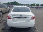 ✅ 2013 Nissan Altima SV • VIN: 1N4AL3AP9DC258956 • Lot: 42231130. Listed on IAAI with 138,484 mi. Free auction sales archive from the USA and detailed vehicle history report at DreamBid. Image 16.